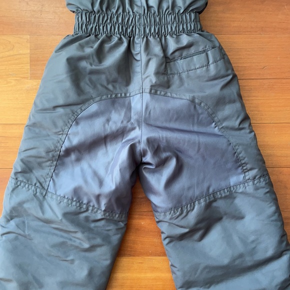Kids Gray Snowpants Size 4/5 - Picture 6 of 8